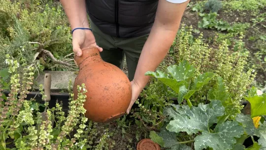 Zavlažovací olla Náhled